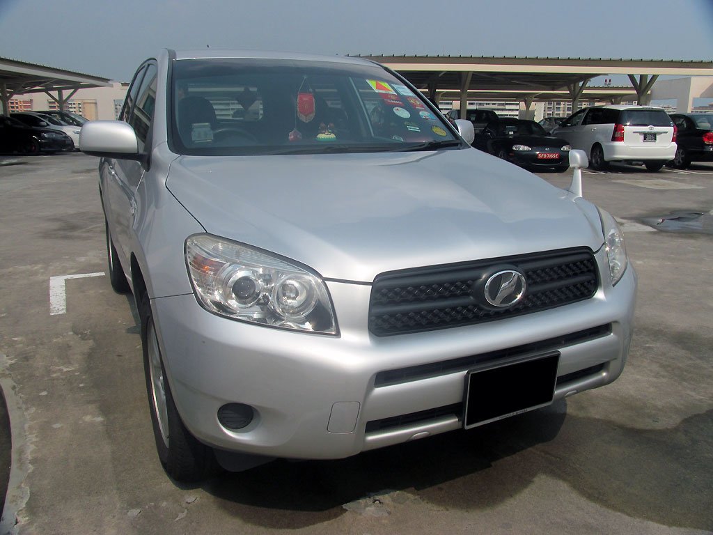Toyota Rav4 2.4A