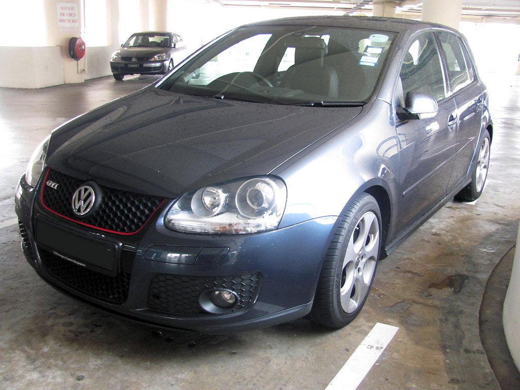Volkswagen Golf GTI 5DR