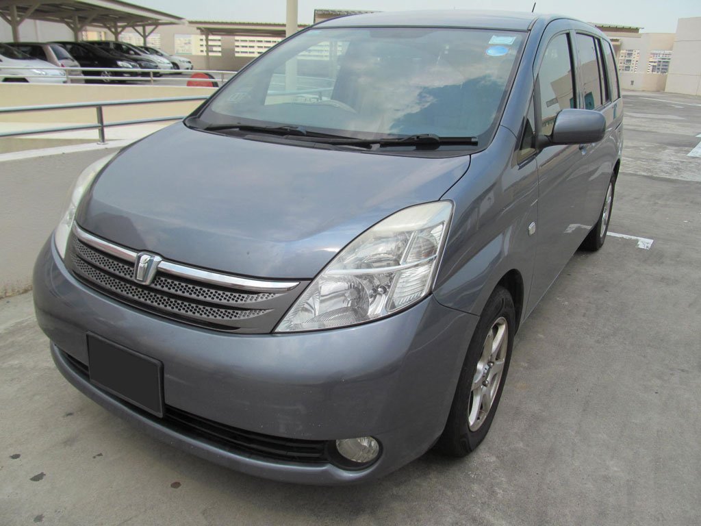 Toyota Isis 1.8A