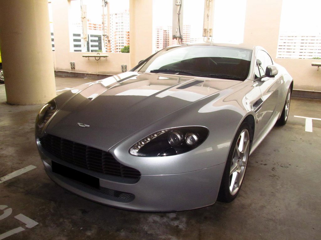 Aston Martin V8 Vantage Coupe Sportshift