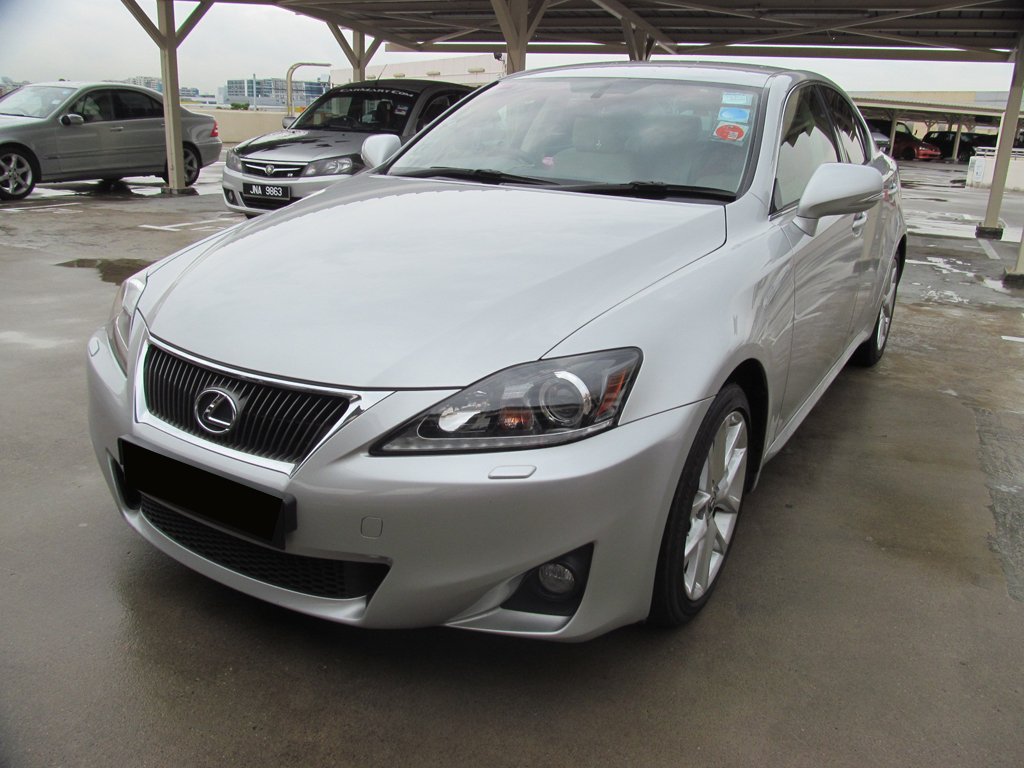 Lexus IS250 Auto Standard