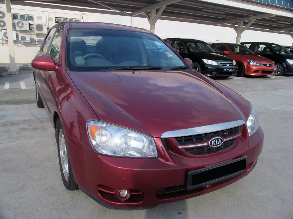 Kia Cerato 1.6A HB