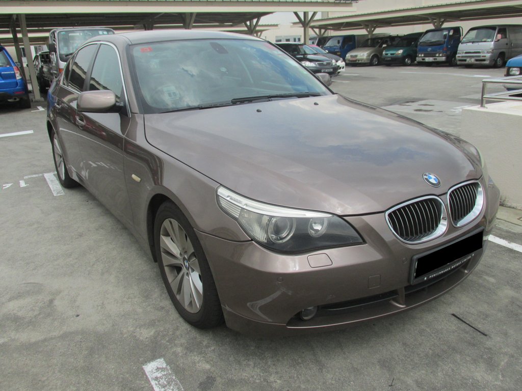 BMW 523I