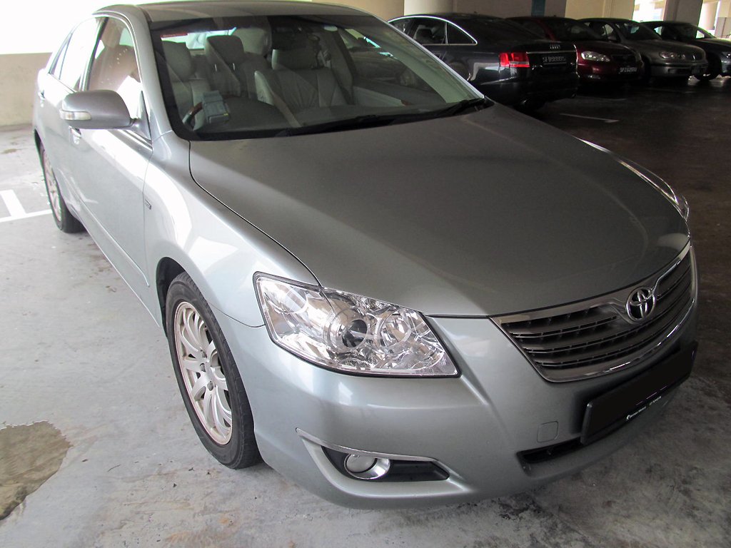 Toyota Camry 2.4A