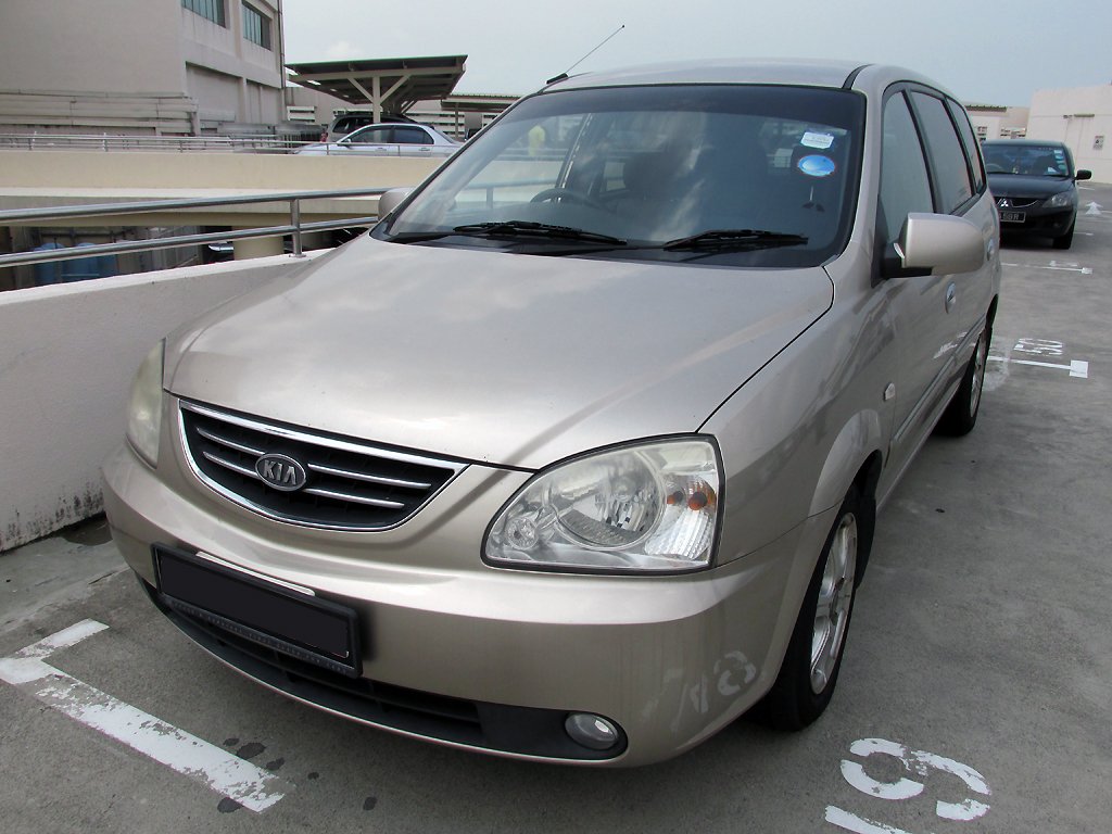 Kia Carens 2.0A
