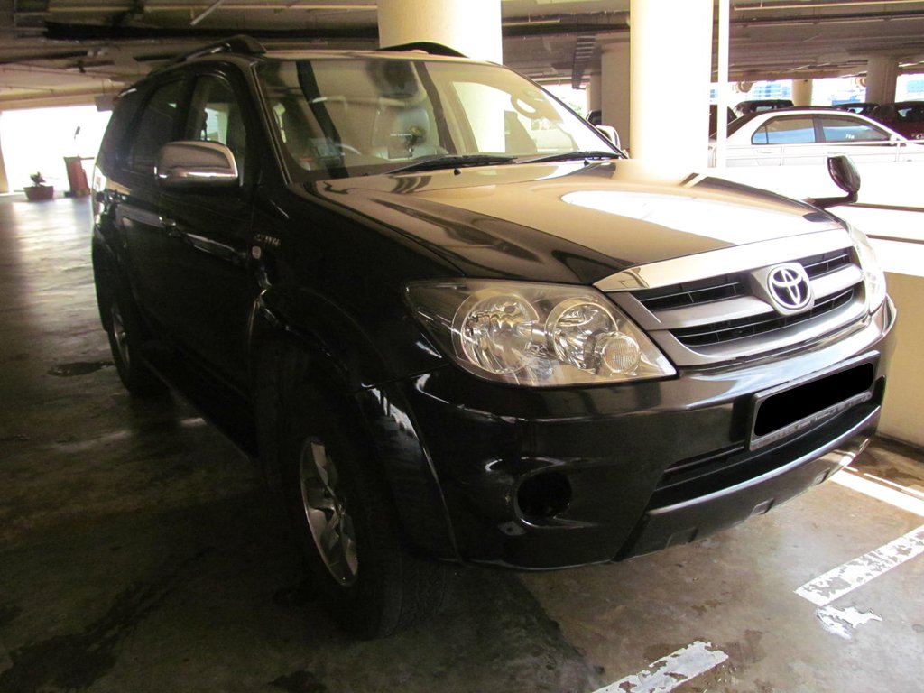 Toyota Fortuner 2.7