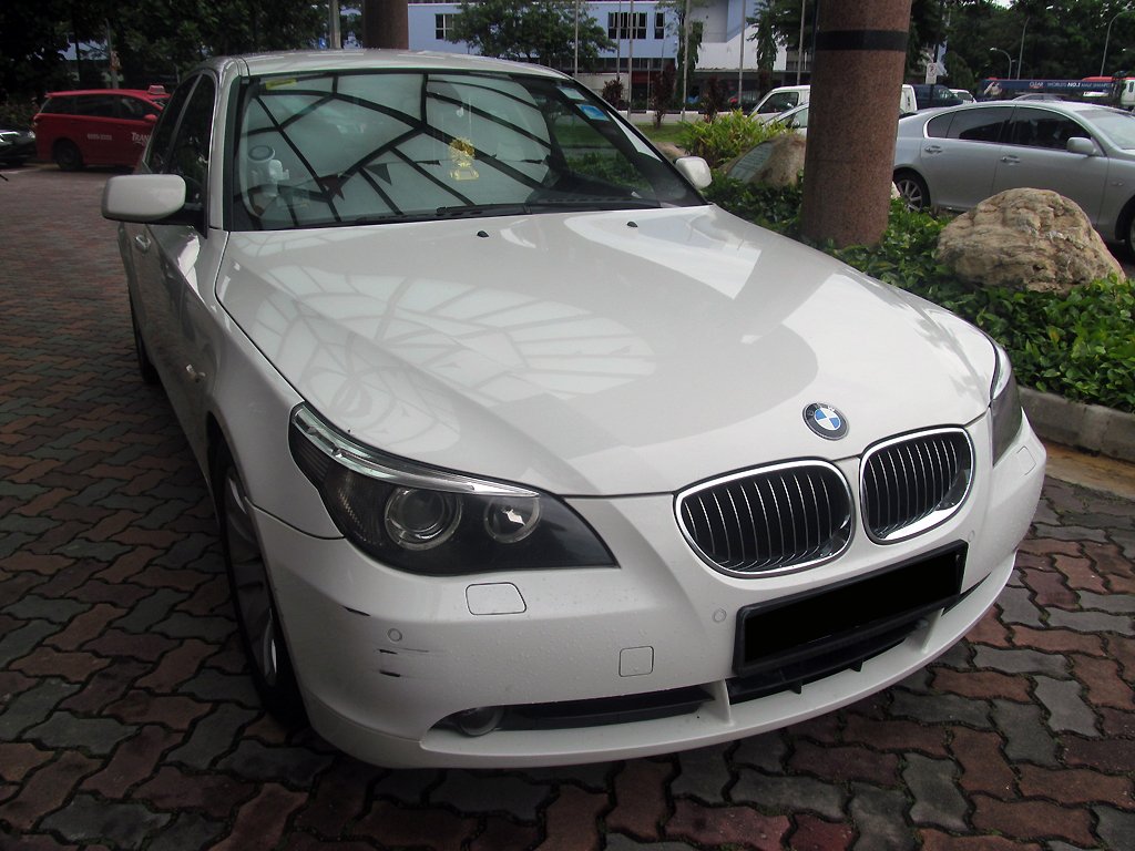 BMW 523I