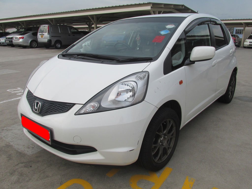 Honda Fit 1.3A G (Revised OPC)