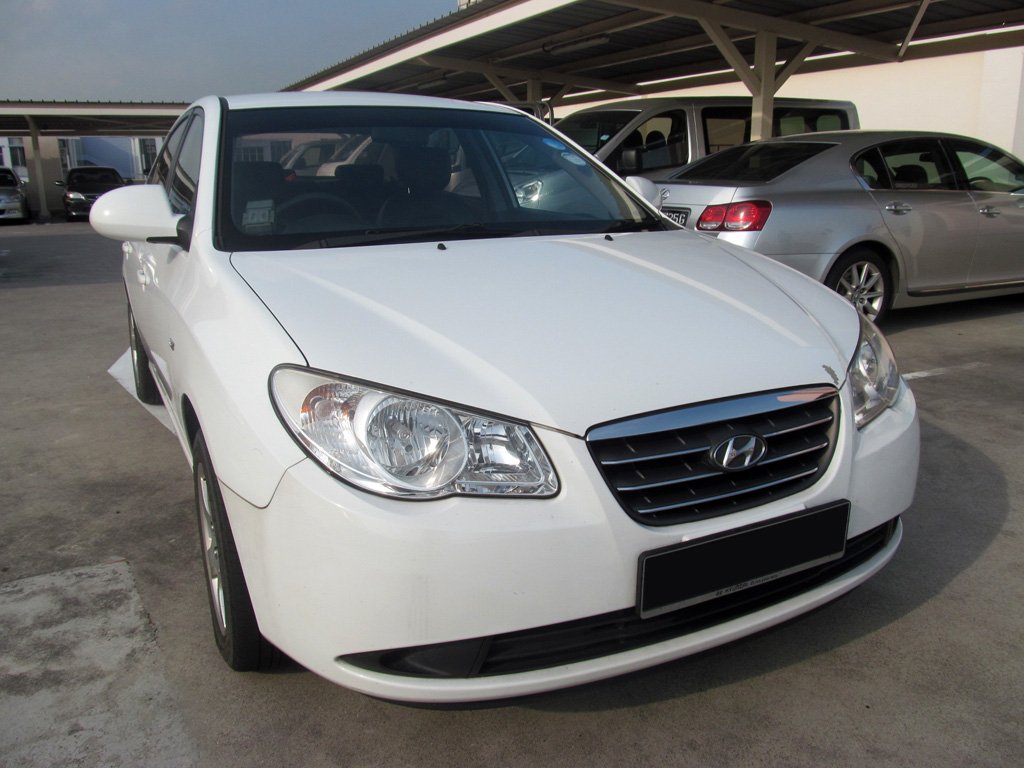 Hyundai Avante 1.6A S