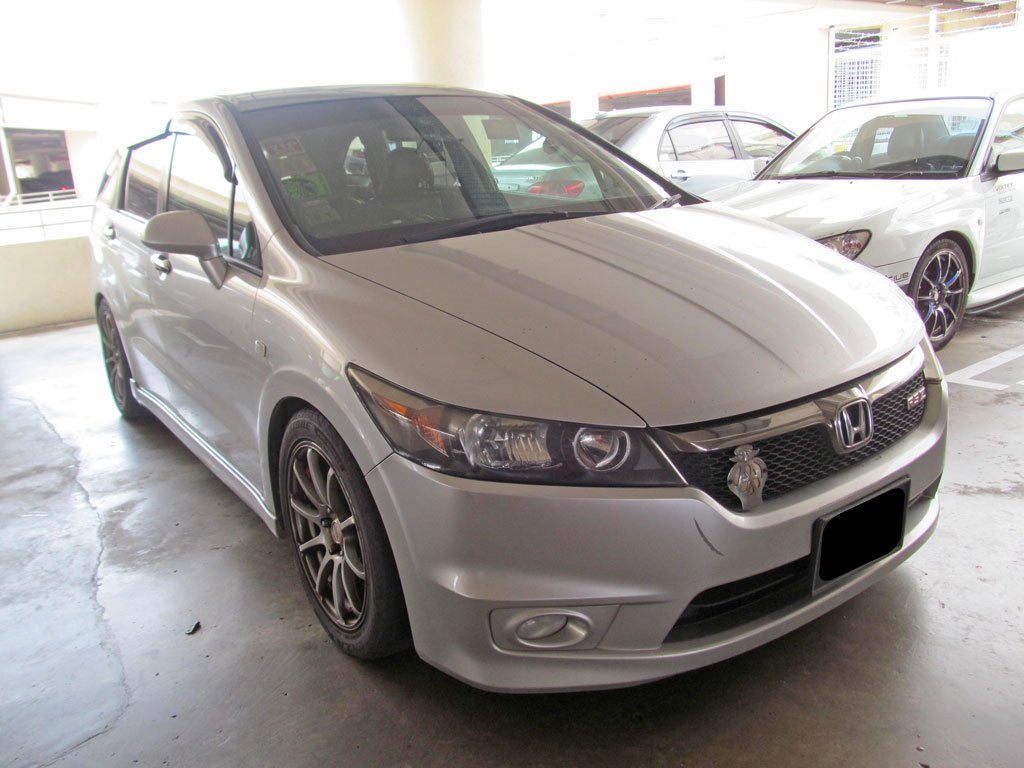 Honda Stream 1.8A RSZ