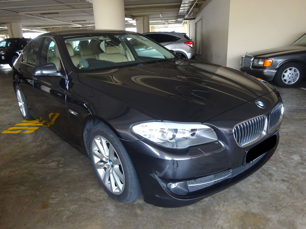 BMW 523i