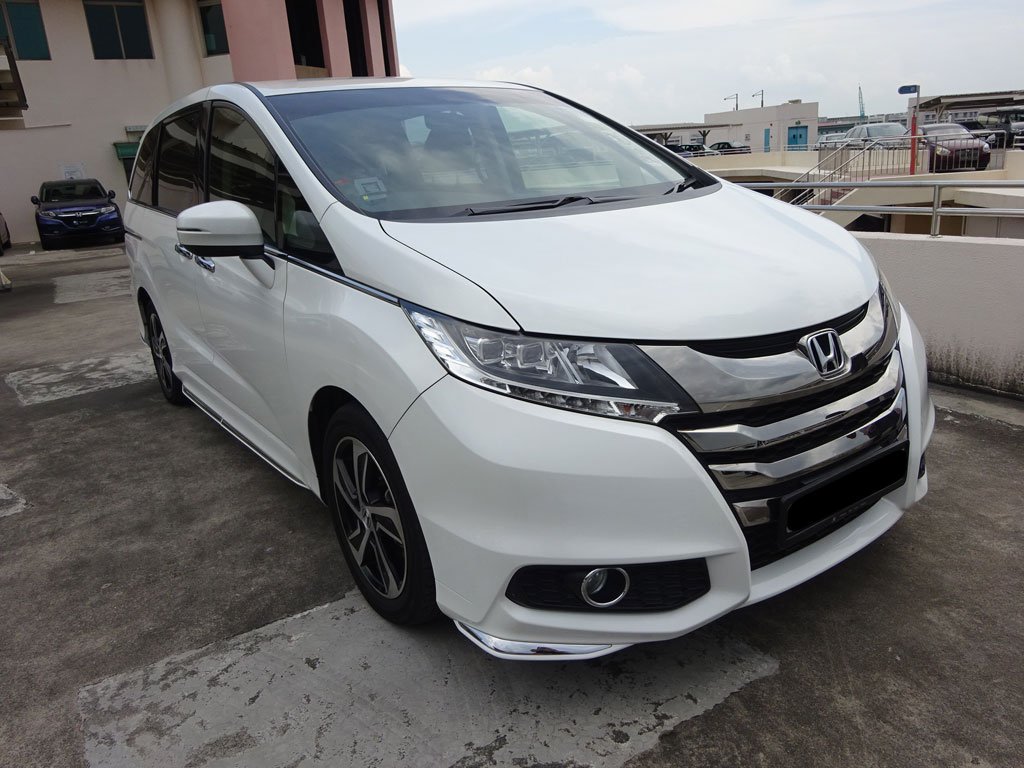 Honda Odyssey Absolute 2.4A