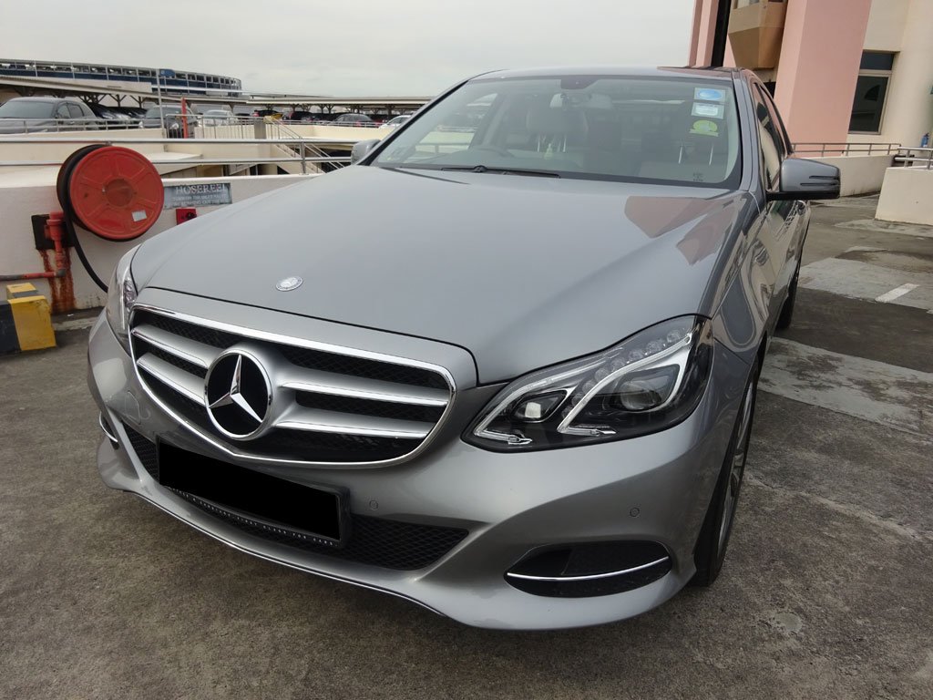 Mercedes Benz E200 Sedan (R18)
