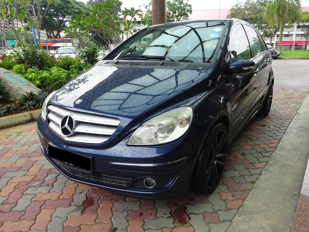 Mercedes Benz B200