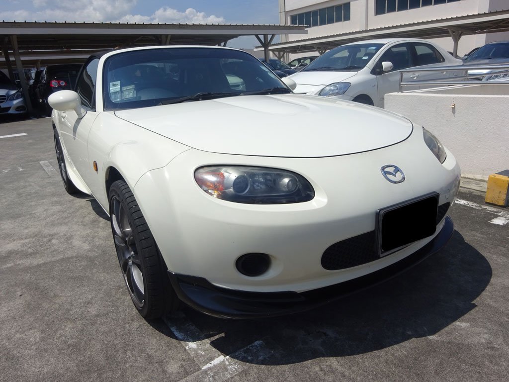 Mazda Roadster RHT 2.0A