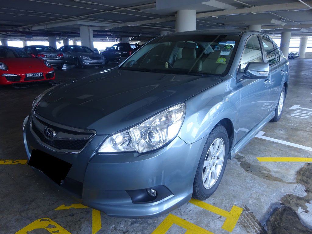 Subaru Legacy Sedan 2.0I