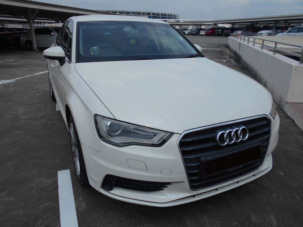 Audi A3 Sedan 1.4A TFSI Ambiente