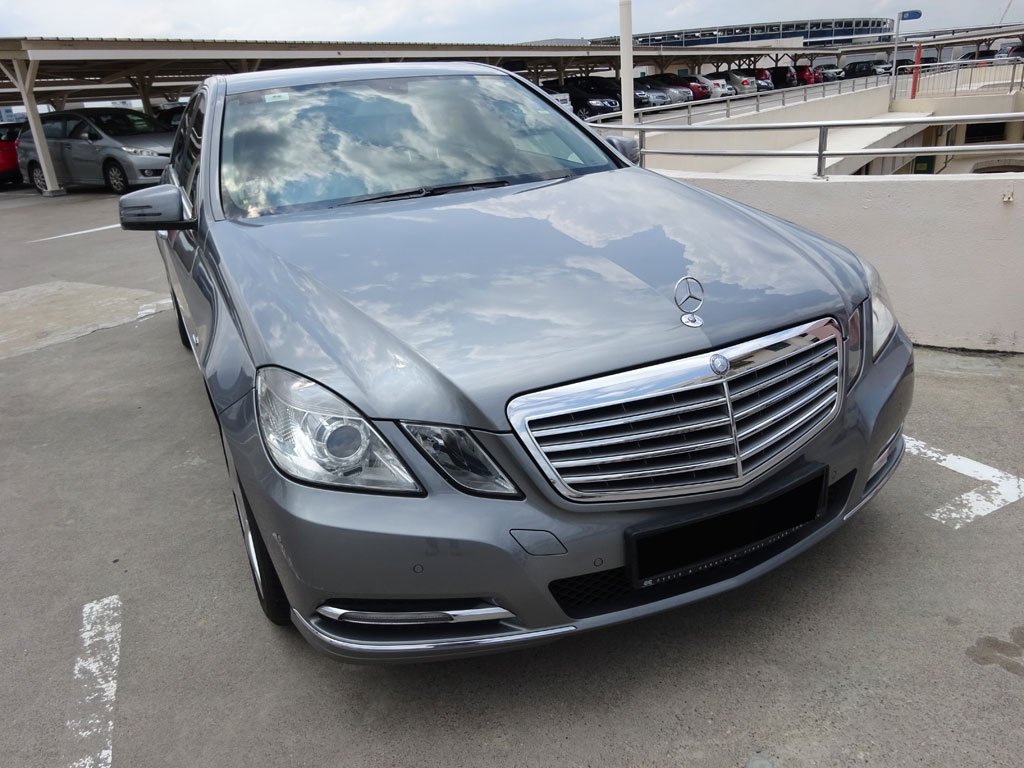 Mercedes Benz E200