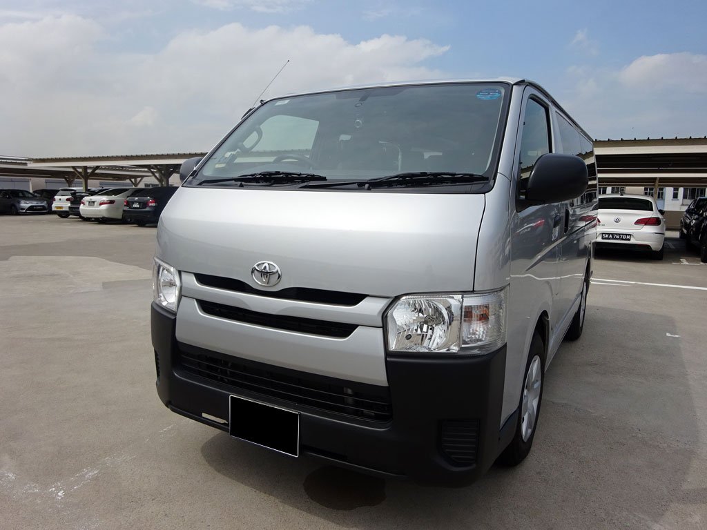 Toyota Hiace 3.0A 4DR Turbo