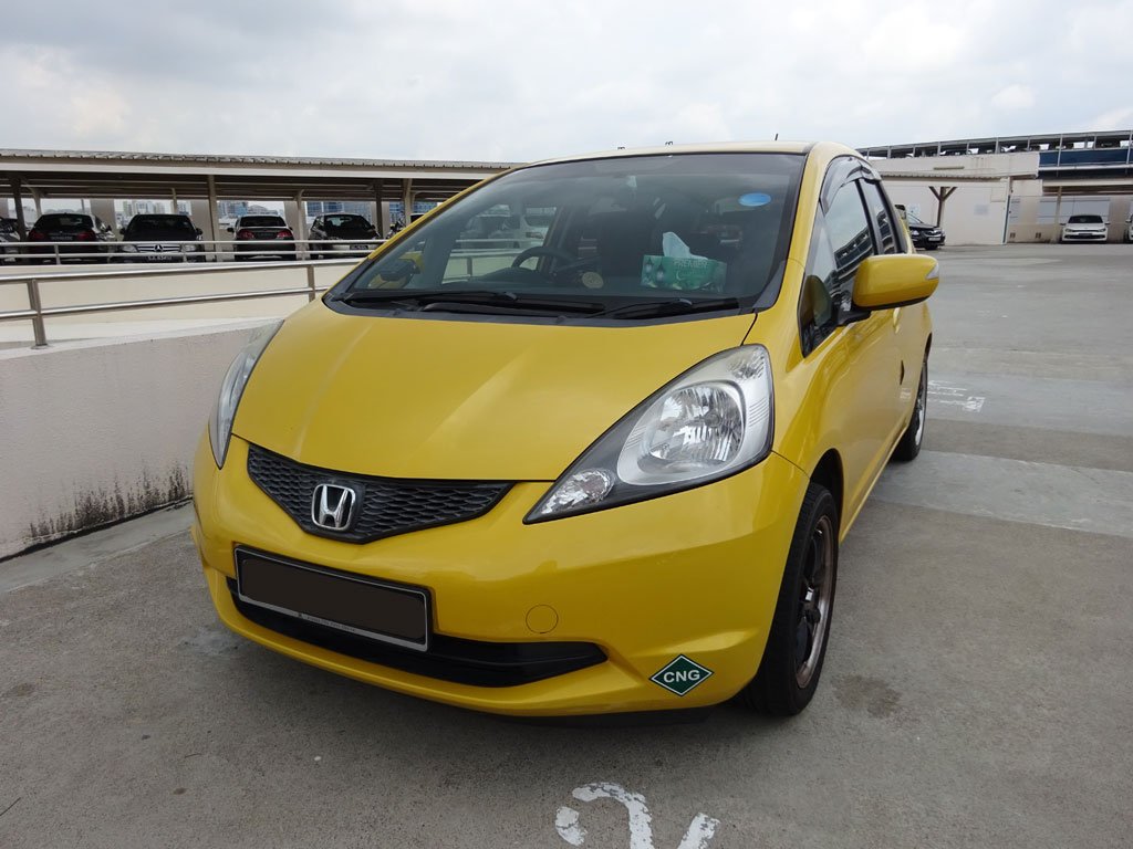 Honda Fit 1.3A GF (CNG)