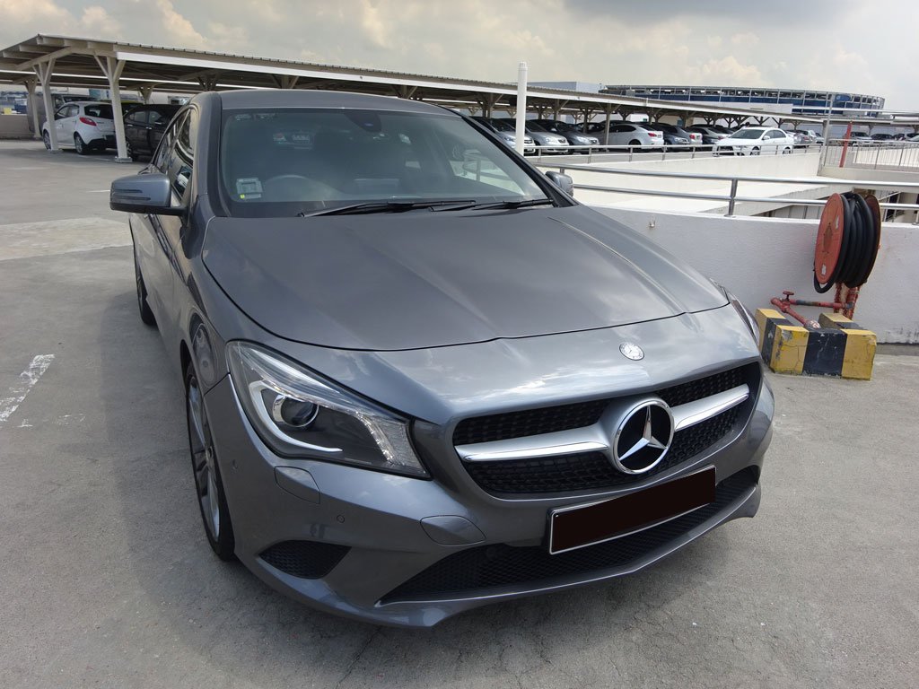 Mercedes Benz CLA180