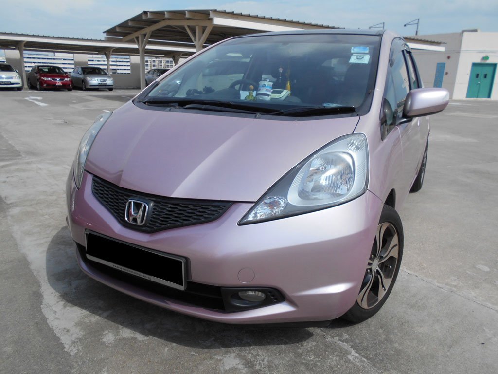 Honda Fit 1.3A GF Sunroof