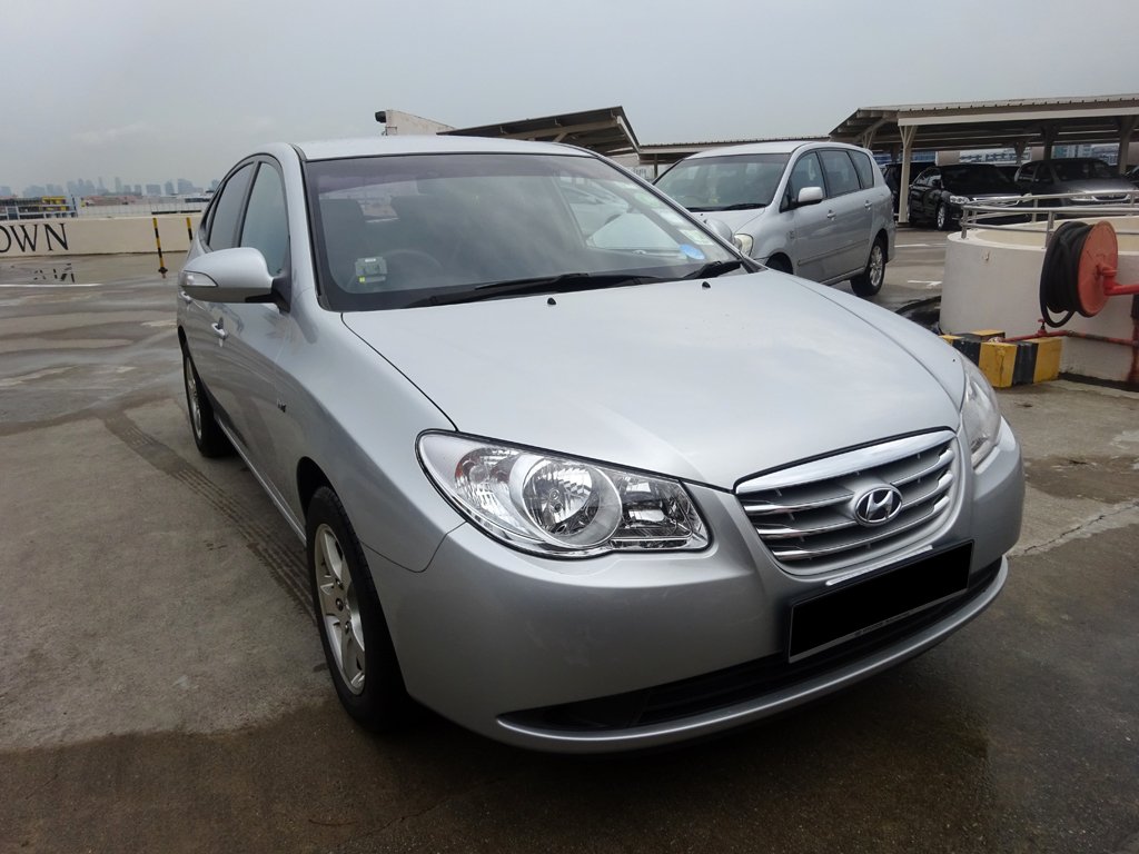 Hyundai Avante 1.6A S