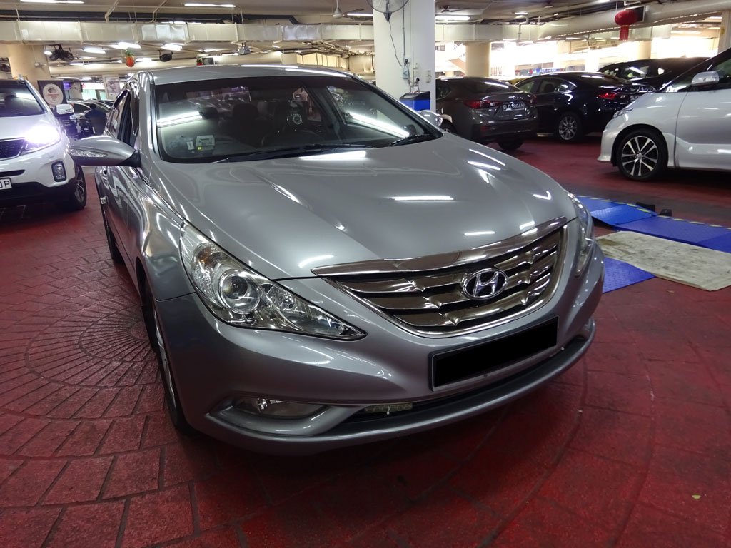 Hyundai I45 2.0A