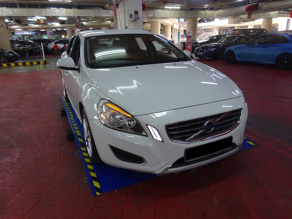 Volvo S60 T5 2.0A Turbo