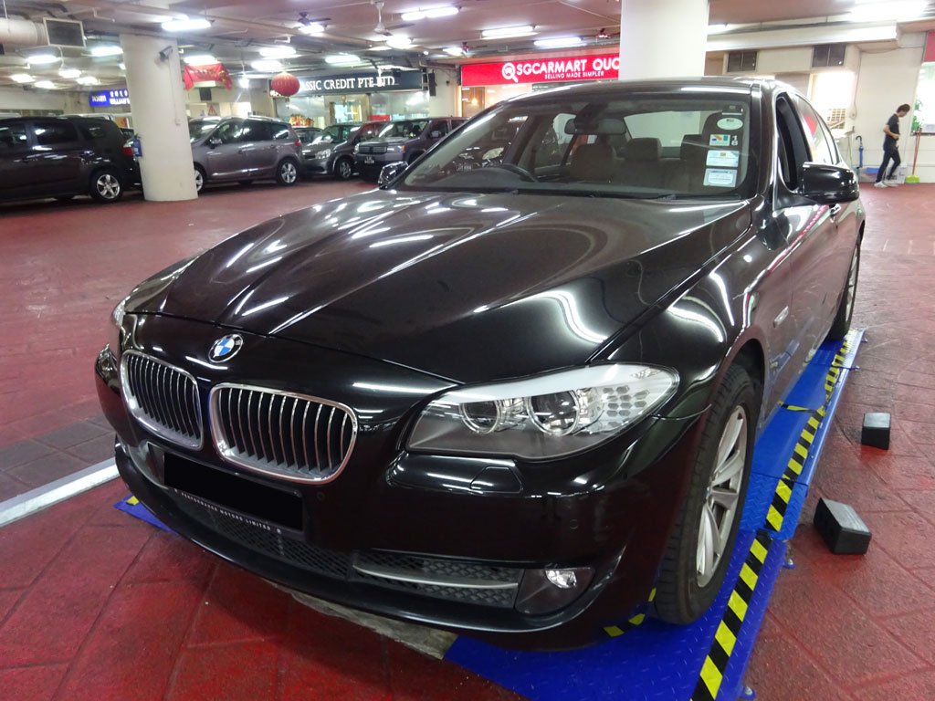 BMW 523I