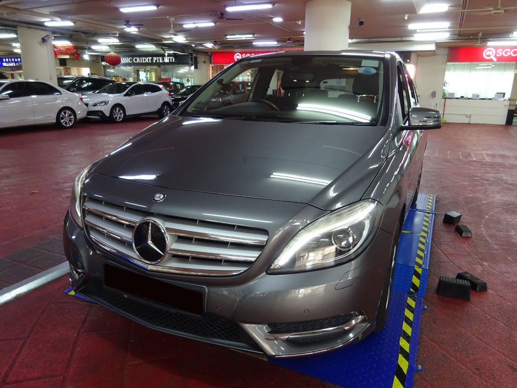 Mercedes Benz B180 (R16 BI)