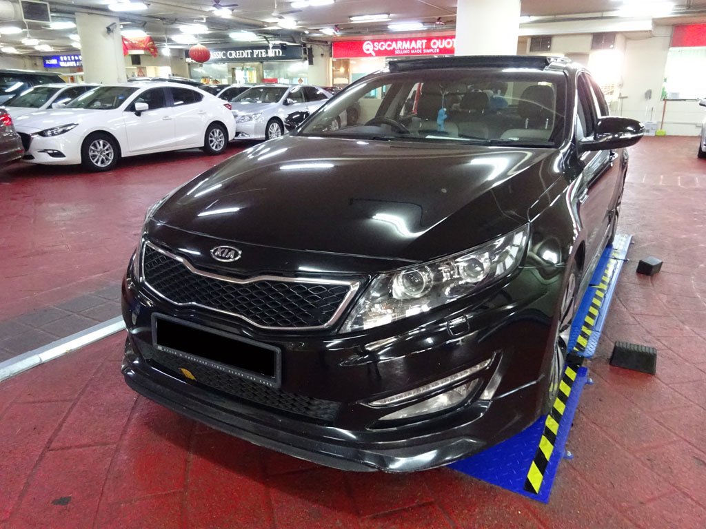 Kia Optima 2.0A Sunroof