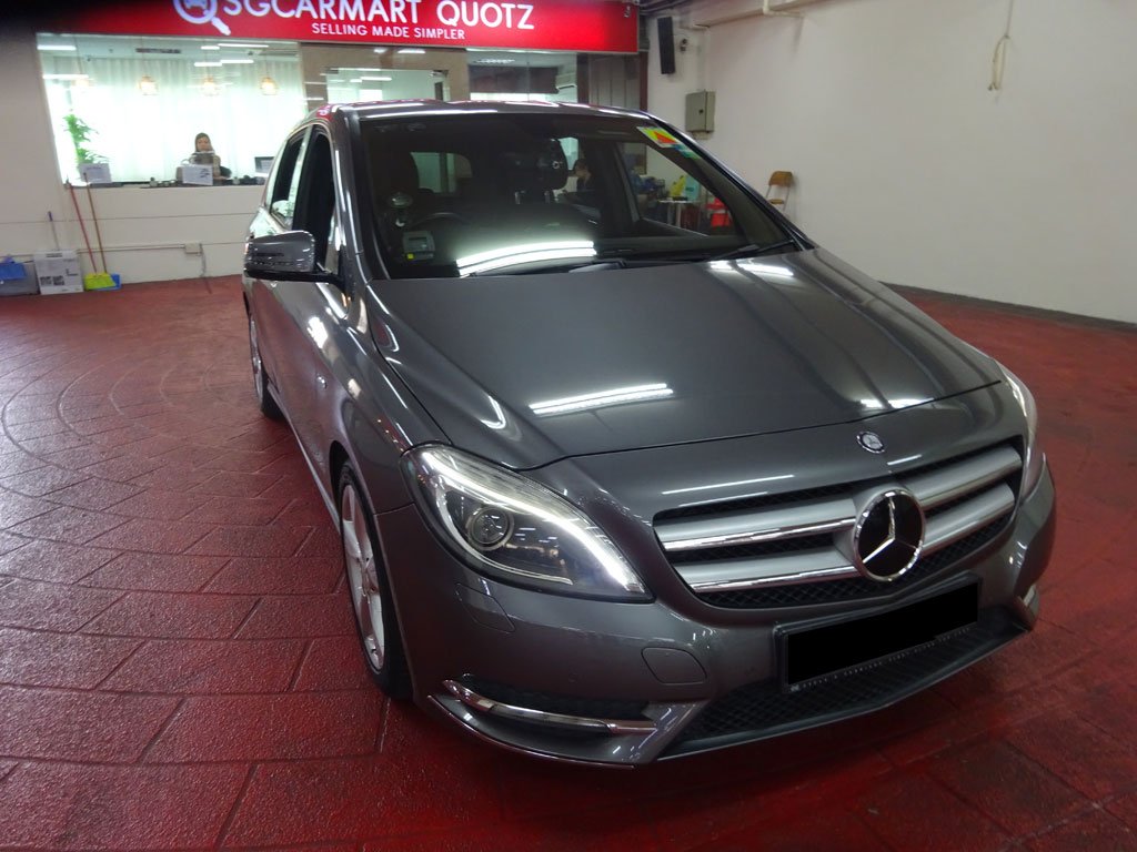 Mercedes Benz B200