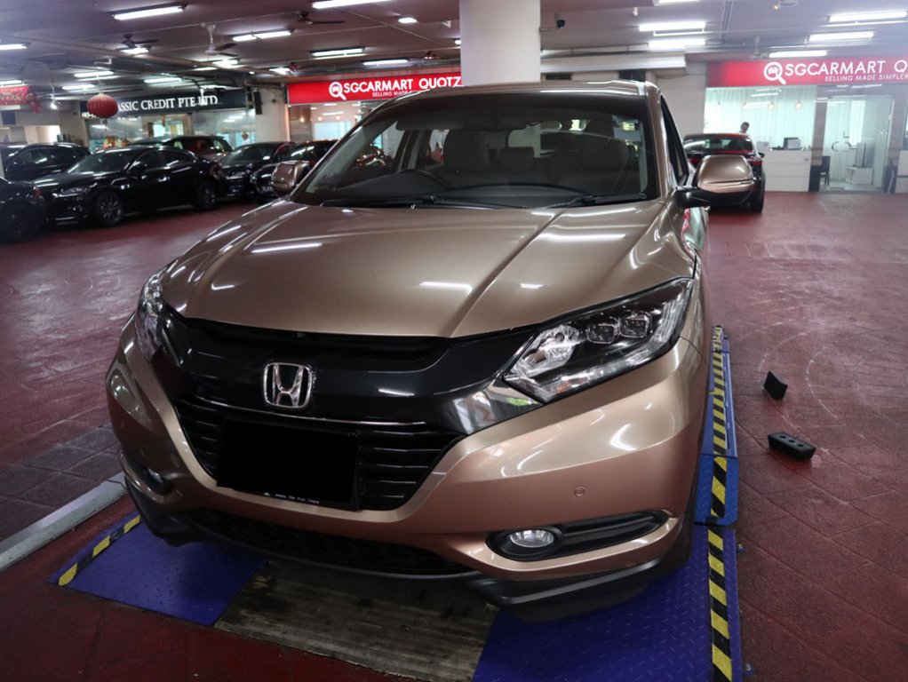 Honda Vezel 1.5X CVT