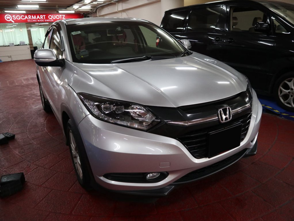 Honda Vezel 1.5X CVT