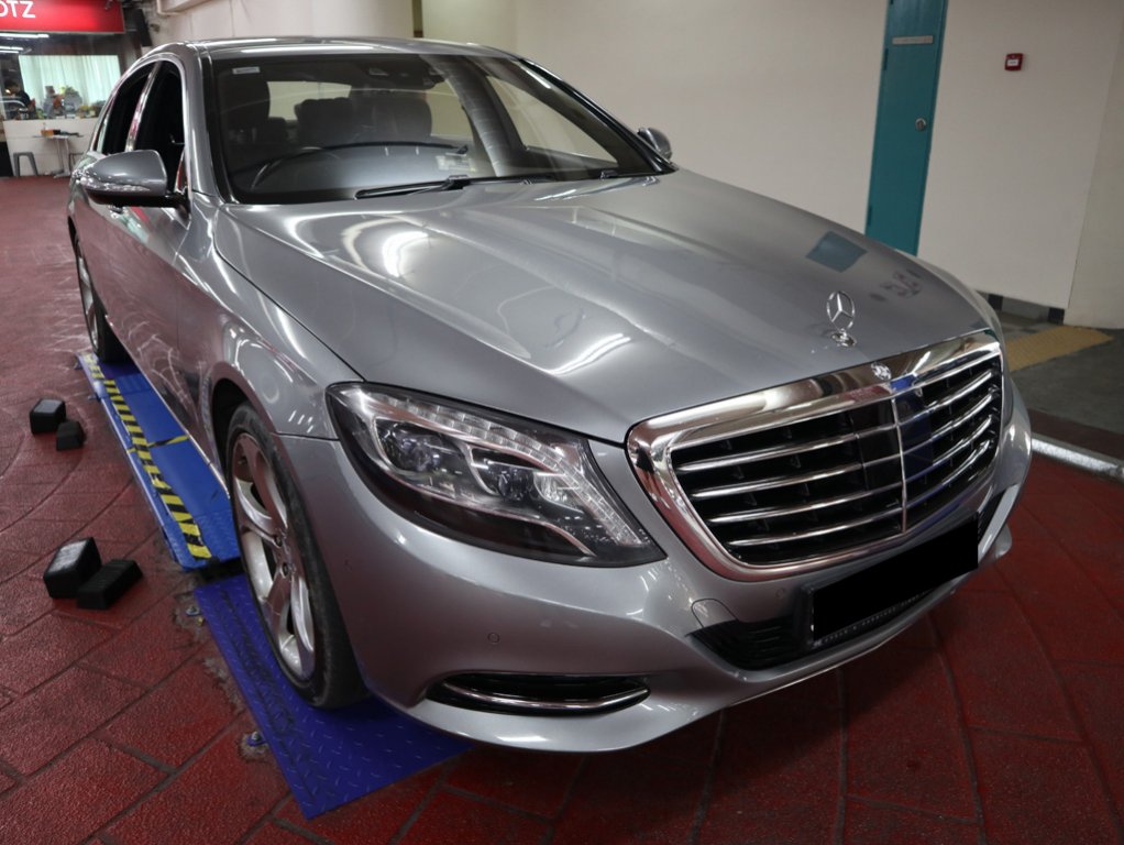 Mercedes Benz S500 Long (R20 LED)