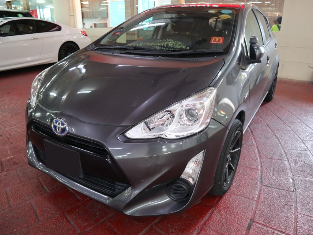 Toyota Aqua Hybrid 1.5S A