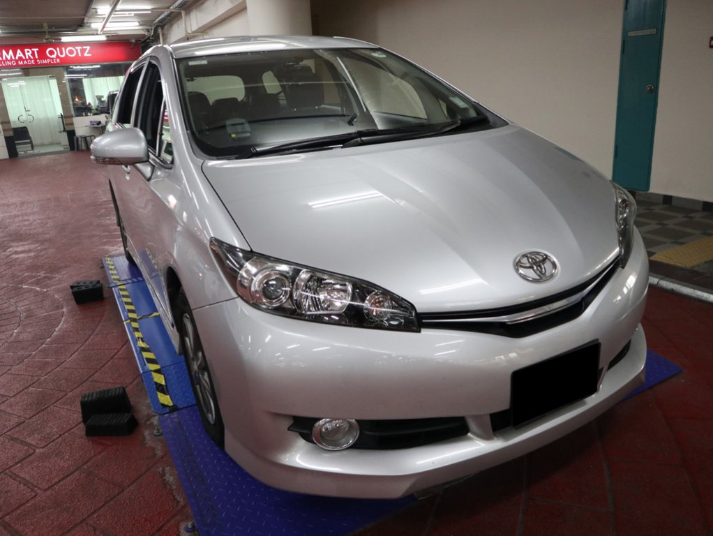 Toyota Wish 1.8 CVT