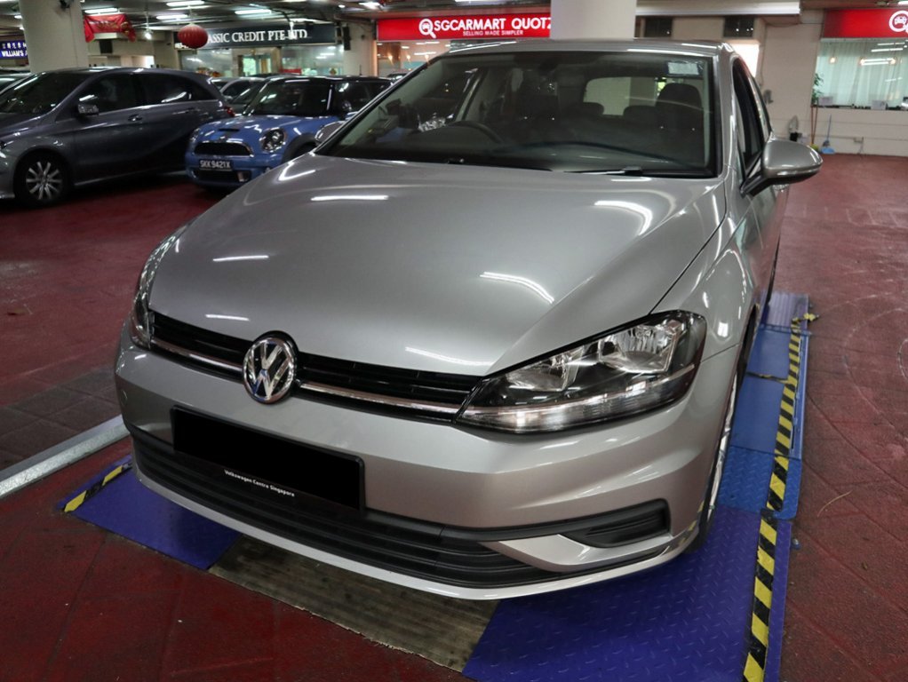Volkswagen Golf 1.0A TSI TL