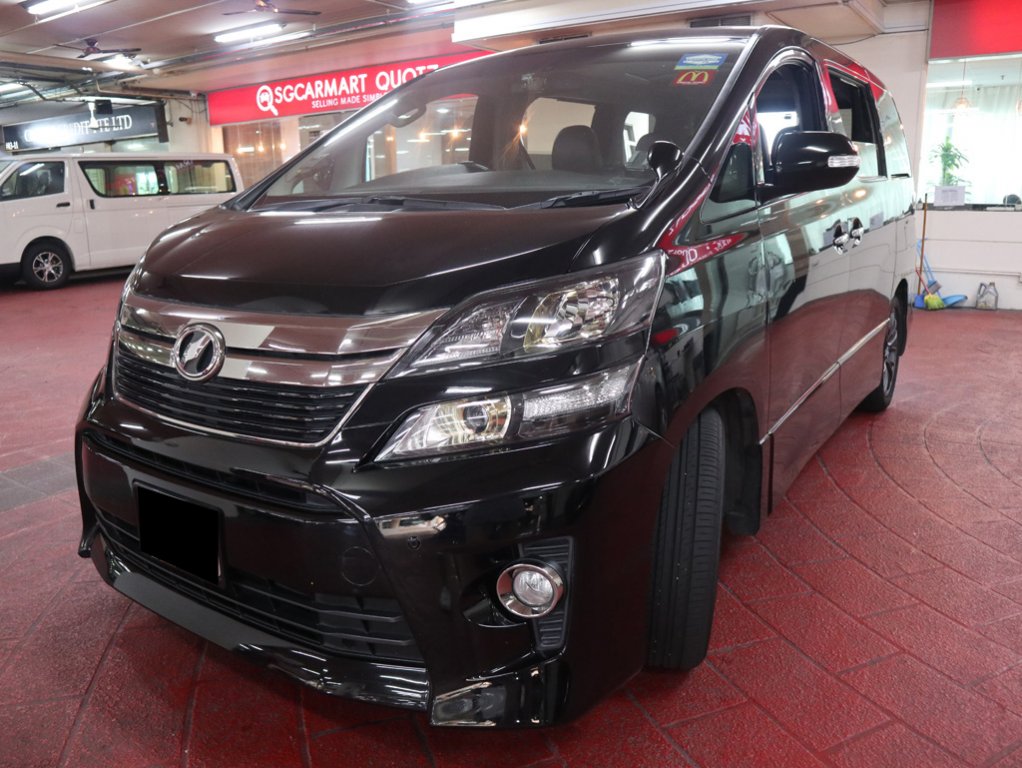 Toyota Vellfire 2.4Z Golden Eyes II CVT