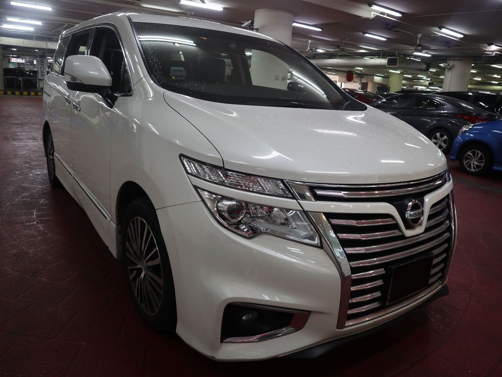 Nissan Elgrand Highway Star 2.5A MCVT Sunroof