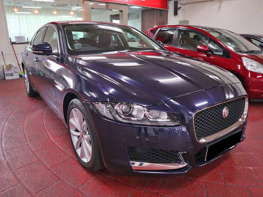 Jaguar XF 2.0P 250PS RWD