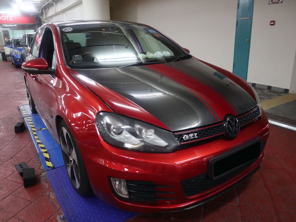 Volkswagen Golf GTI 2.0A 5DR