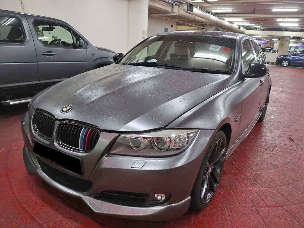 BMW 320I AT