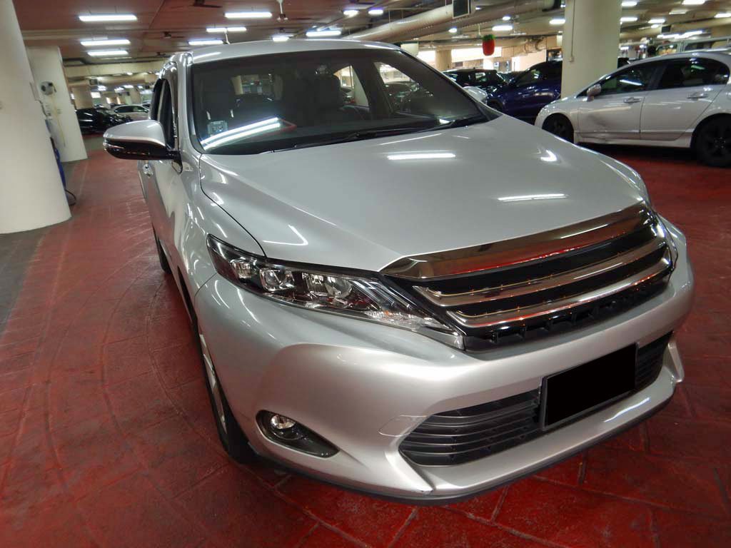 Toyota Harrier Elegance 2.0A