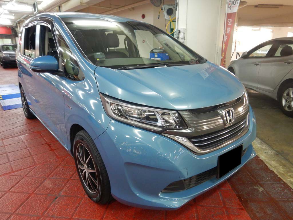 Honda Freed 1.5G Hybrid Auto