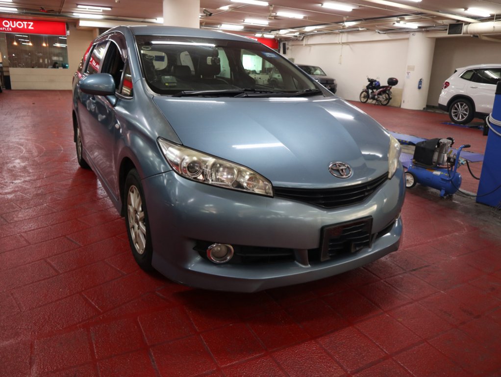Toyota Wish 2.0 Auto