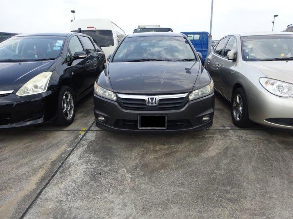 Honda Stream 1.8A ( Coe till 03/23 )