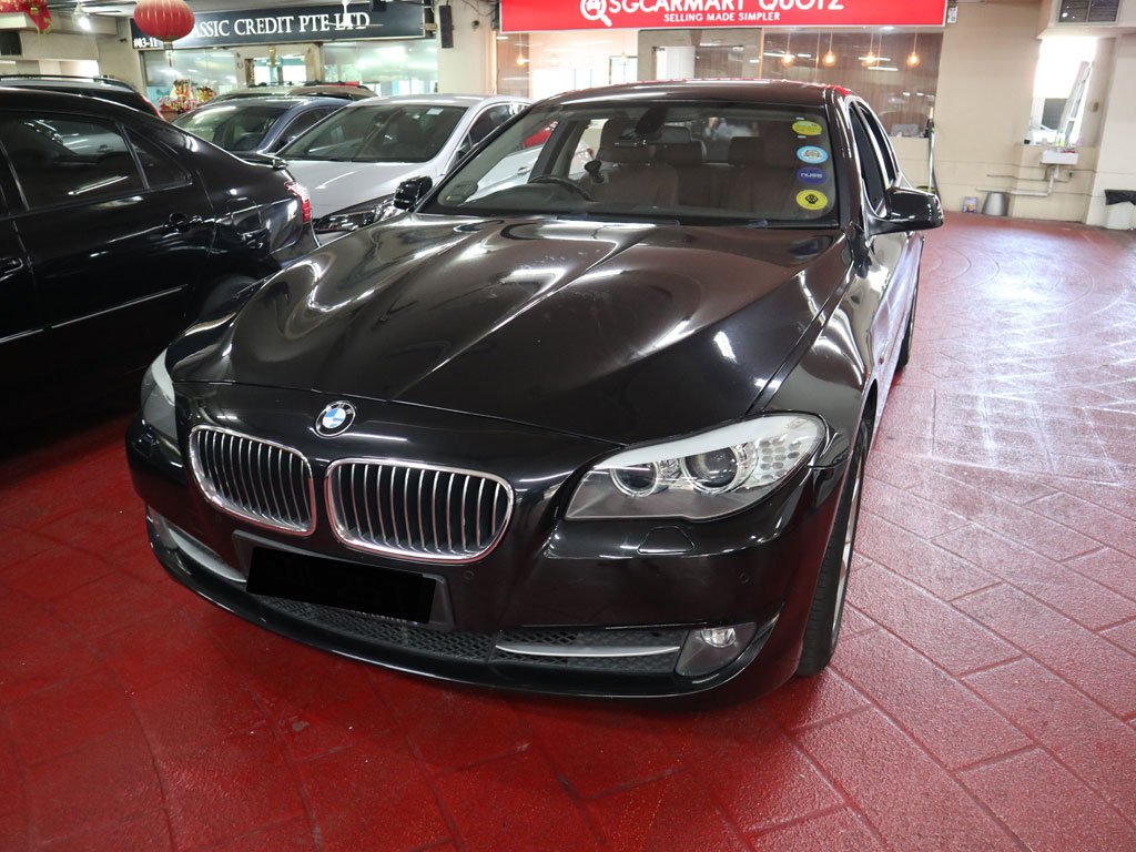 BMW 523I 2.5A Sunroof