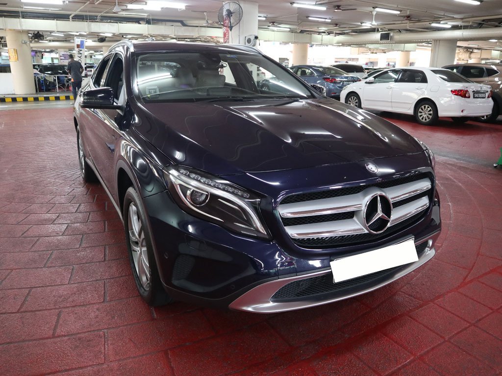 Mercedes Benz GLA180 (R18 BI)